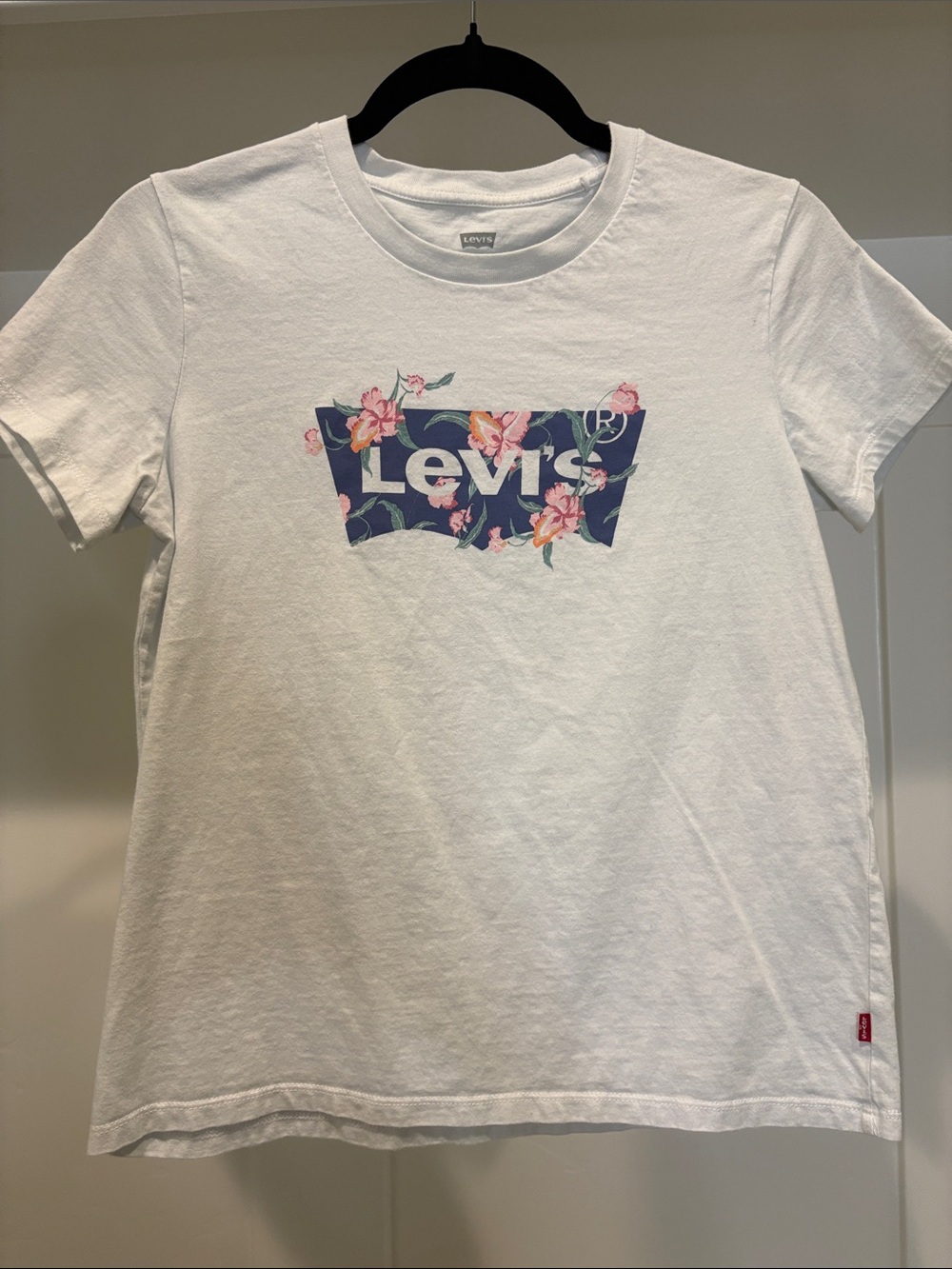 Levi's Tee - Design Sample